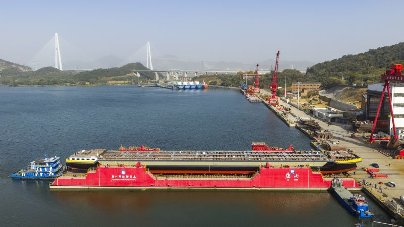 江西瑞昌：船舶企业赶制海外订单